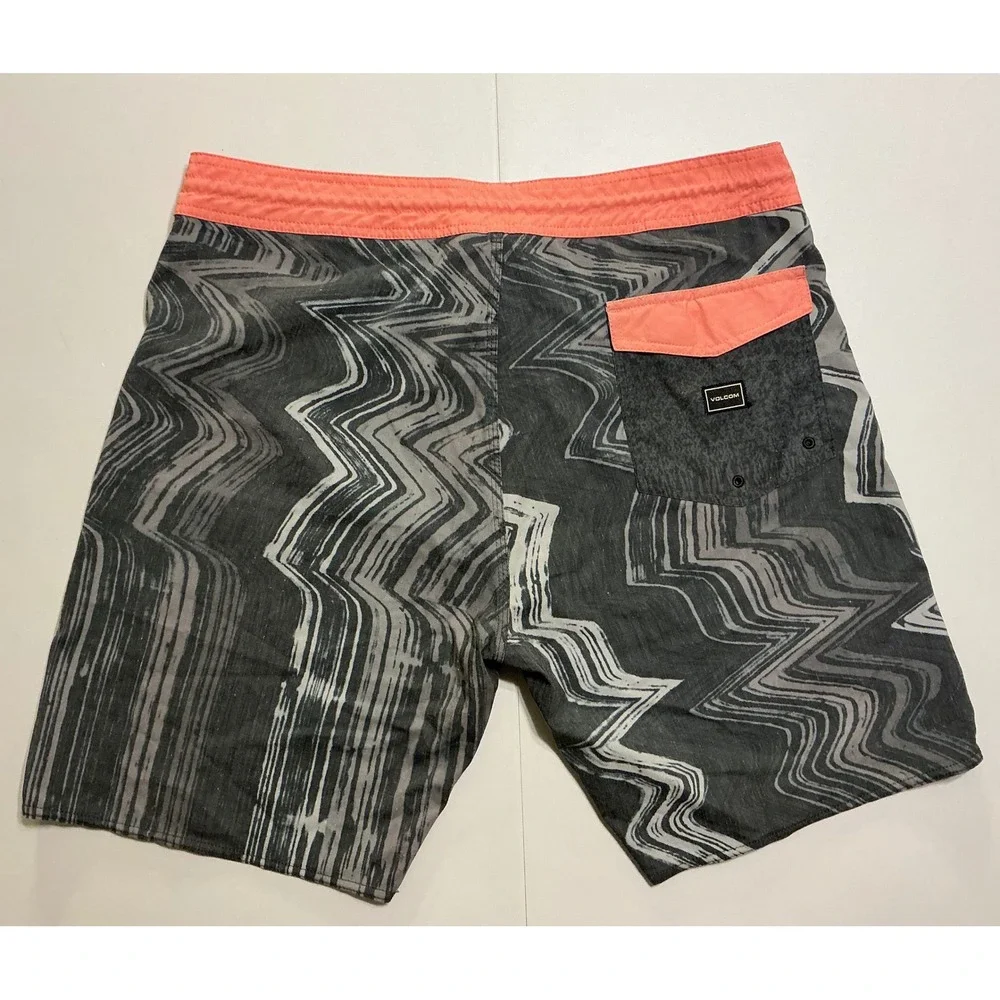 Volcom Stoneys Mens Board Shorts Sz 38 Grey Coral Marble Wave Print‎ Swim Trunks